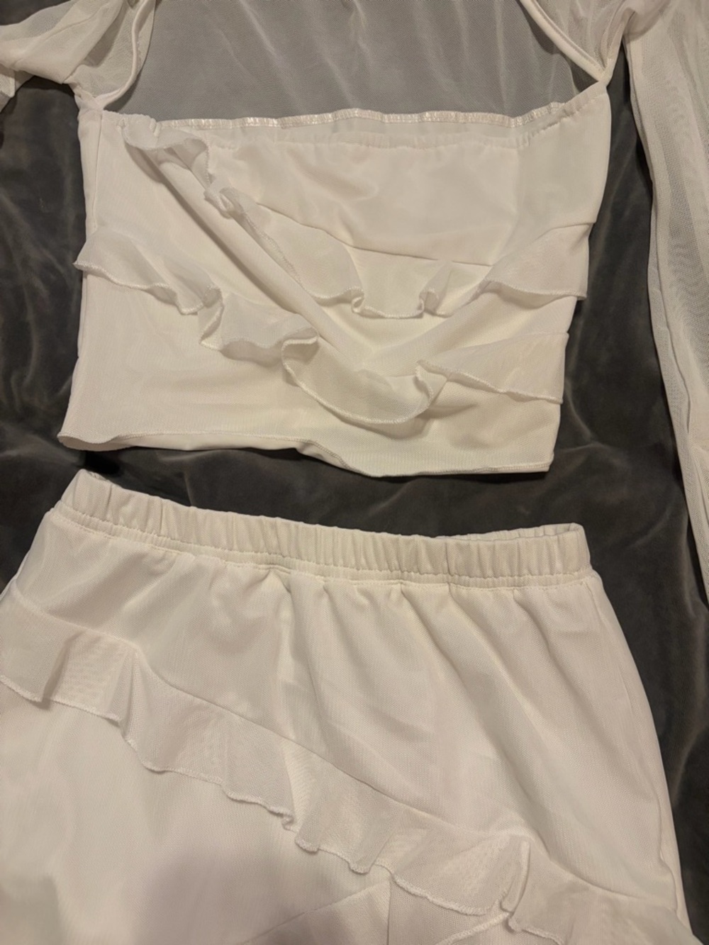 Ruffle set - Picture 2 of 3